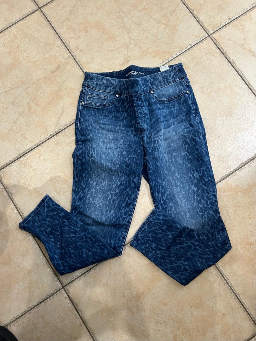 Chico's Dark Blue Leopard-Print Pull on Ankle Jeggings